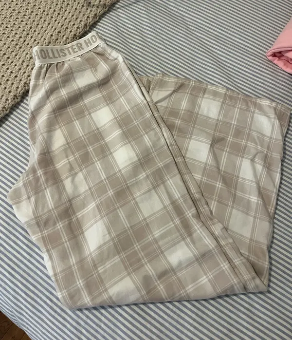 Hollister Pajama Pants - Image 2