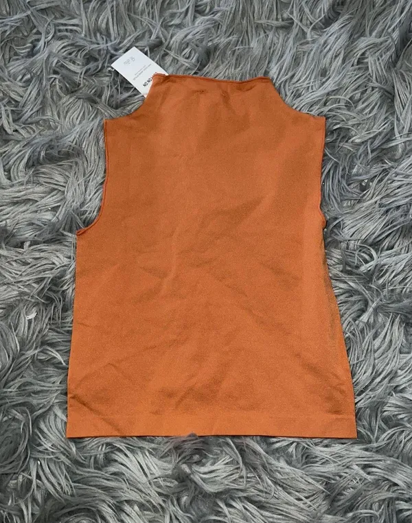 Cotton On Seamless kiki mock neck tank fall brown - Image 4