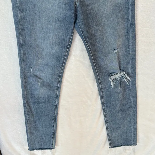 Levi's wedgie Skinny Jeans size 27 - Image 4