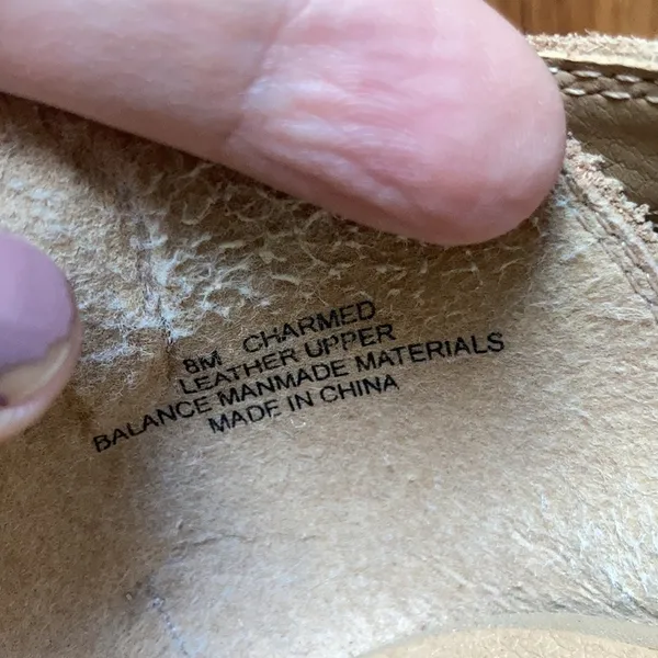 Crown vintage charmed tan leather‎ shoes size 8 - Image 4