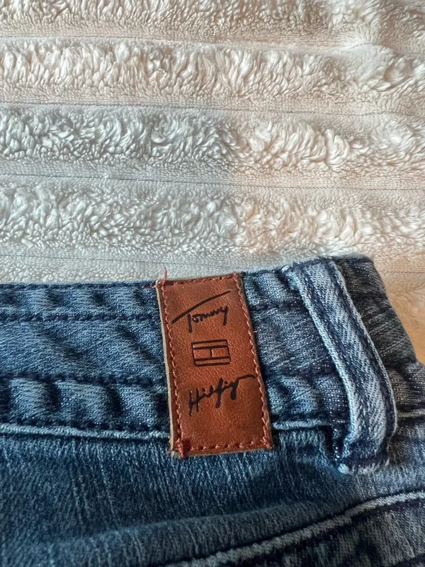 Tommy Hilfiger Vintage Jeans - Image 5