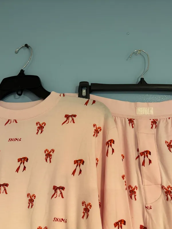SKIMS Candy Bow Pajama Set - Image 3