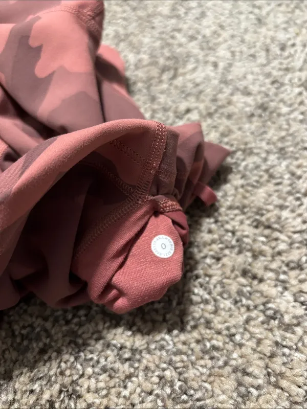 Lululemon Wunder Train High-Rise Crop 23" size 0 - Image 5