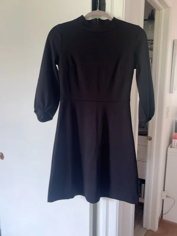 GAP Black Mock Neck 3/4 Sleeve Fit & Flare Dress Size 0 - Image 2
