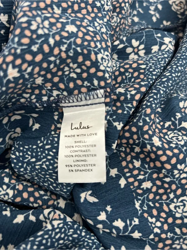 Lulu's Crush Season Navy Blue Floral Quilt Patchwork Print Scoop-Neck Maxi Dress - Image 8