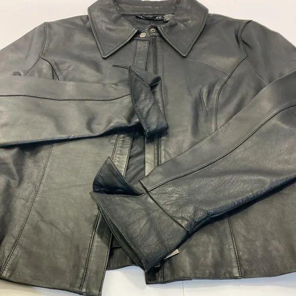 Attention Women’s leather jacket  L - Image 12