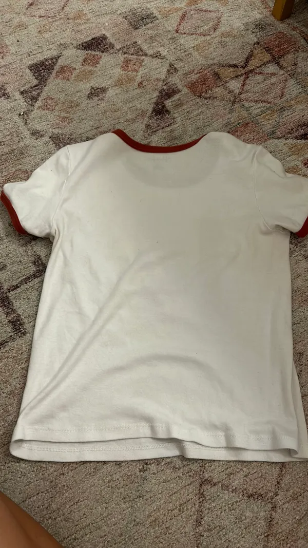 Brandy Melville baby tee - Image 4
