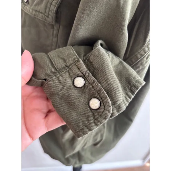 Lucky Brand Utility Shirt Size Medium Olive Green Snap Front Cotton Twill Top - Image 4