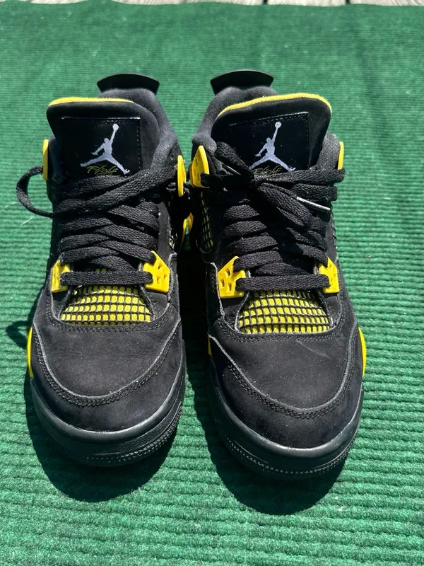 Air Jordan 4 Retro GS 'Thunder' Size 6.5y Women’s Size 8 - Image 3