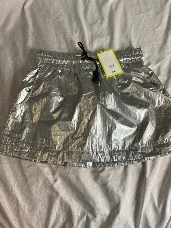 BNWT Justine skye silver metallic mini skirt - Image 2