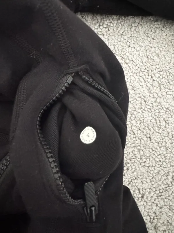 Lululemon Black lulu define jacket size 4 - Image 3