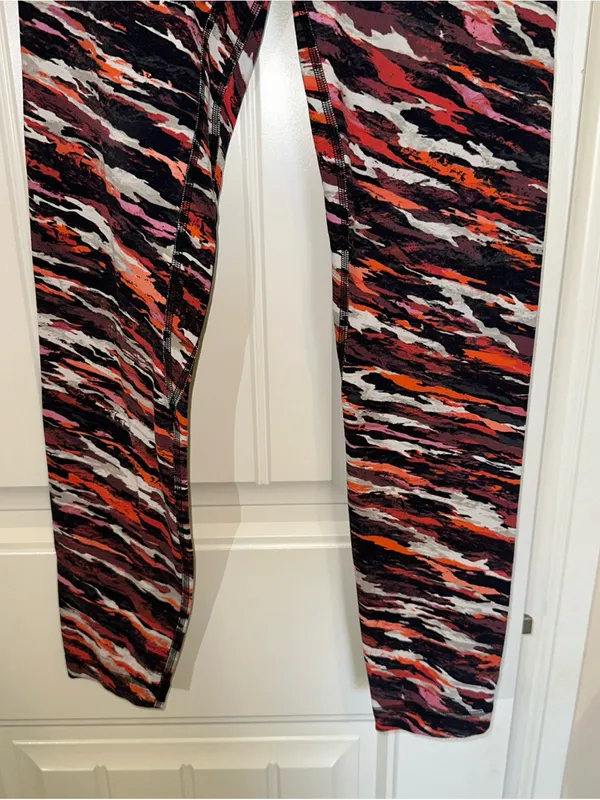 Lululemon Wunder Train High Rise Tight Athletic Leggings Size 4 - Image 3