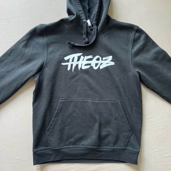 Theoz Spellout Hoodie - Image 3