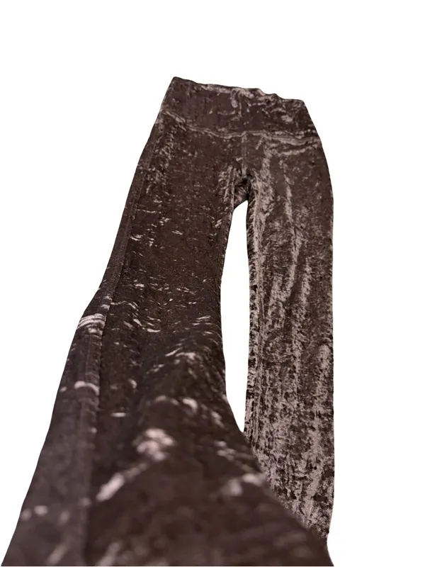 ✨🖤 Lululemon Wunder Lounge High Rise Tight‎ 28” Crushed Velvet Size 6 🖤✨ - Image 3
