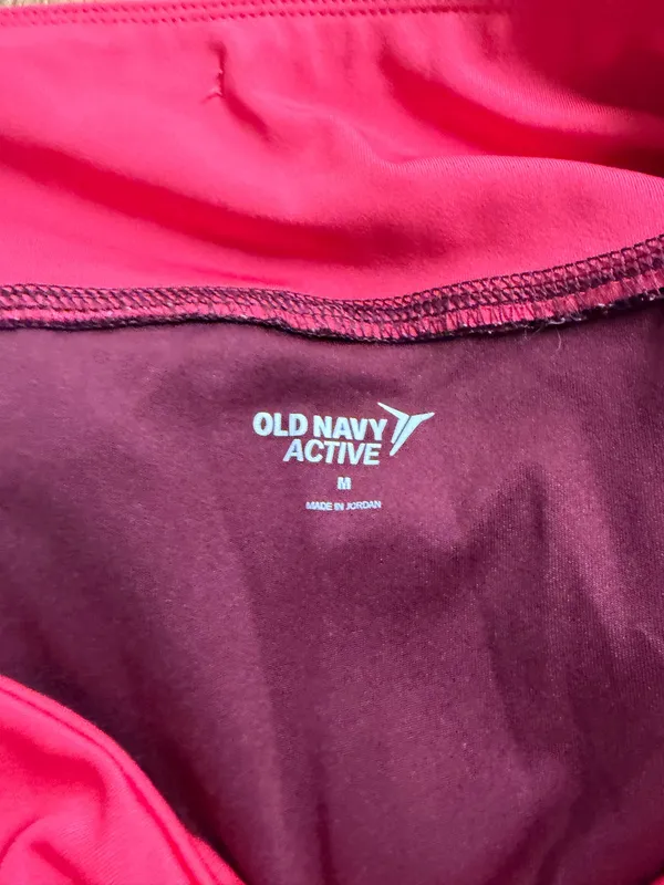 Old Navy Shorts Athletic Women’s - Image 3
