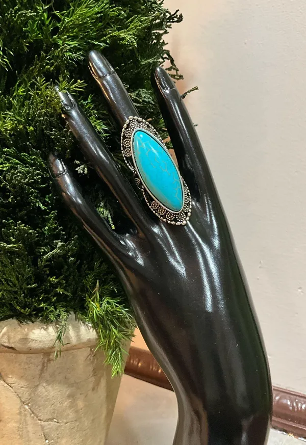Elegant Turquoise and Silver Jewelry Set - Image 4