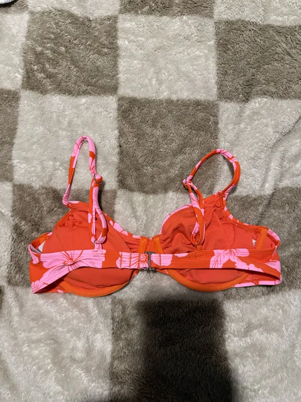 Red and Pink Bikini Top Size M - Image 2