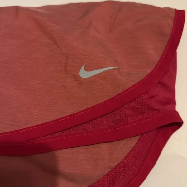 Nike Women's Running Shorts Medium - Image 4