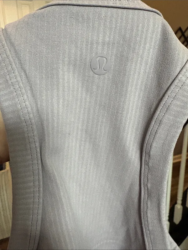 Lululemon Blissful Bend Tank Top Violet Verbena size 8 - Image 9