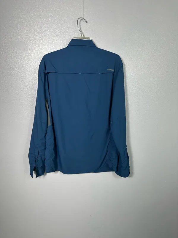 Ascend Fishing Shirt Size M Men's Long Sleeve Bass Pro Blue Outdoor Lightweight In good preowned condition fishing shirt lightweight long sleeve button down fabric - Image 2