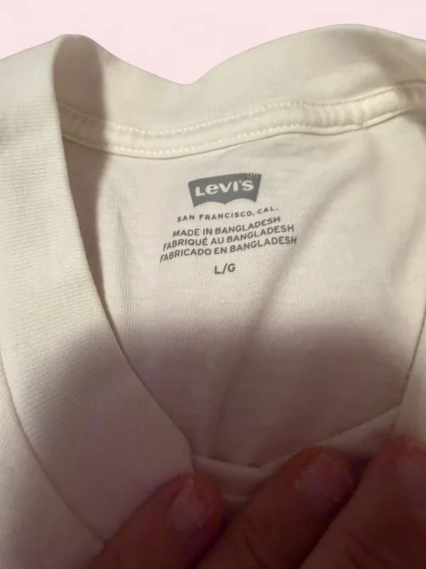 Levi's Cream Short Sleeve Tee with Navy Western Icons - Image 3