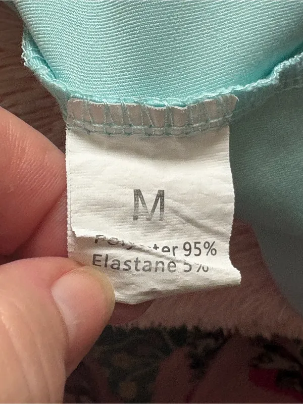 Light Blue Long Sleeve Athetic Crop Top Size M - Image 3