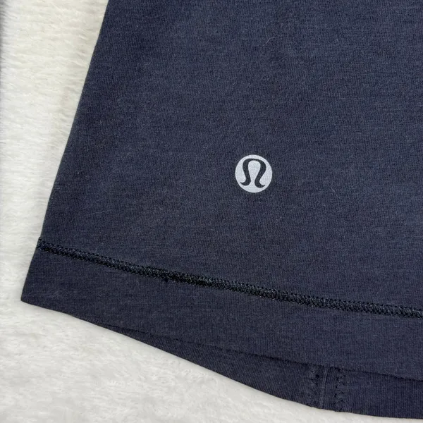 Lululemon Vitasea Long Sleeve Scoop Neck Top Black Size 2 Thumbholes 8884 - Image 7
