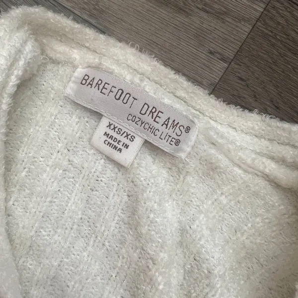 Barefoot‎ Dreams cardigan xxs/xs - Image 9