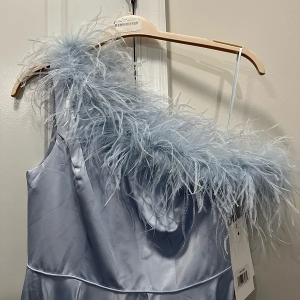 FLAWED NWT Mac Duggal Powder Blue One Shoulder A-Line Feather Gown Size 8 $598 - Image 6