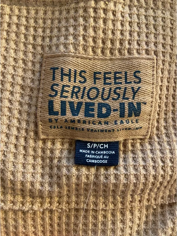 American Eagle Sweater - Image 3