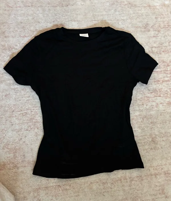 Amazon Essentials Basic Tee Black - Image 2