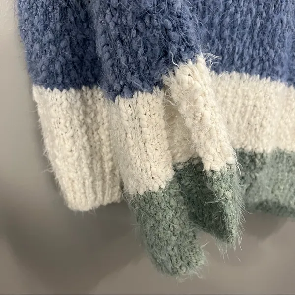 Altar'd State Sweater Womens S/M Blue Striped Great Popcorn Eyelash Knit C9300 - Image 5