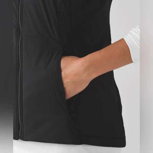 Lululemon Run For Cold Vest PrimaLoft Stretch Glide Material in Black Size 6 - Image 6