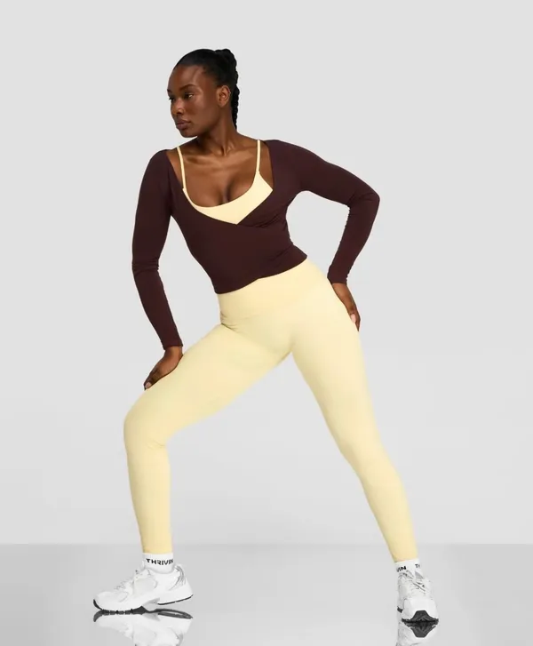 Thrivin ELEVATE™ SCULPTING SEAMLESS SCOOP NECK CAMI Yellow Size M - Image 2