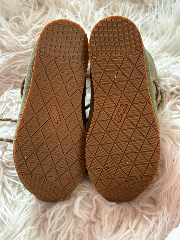 Teva Ember Lace Quilted Ankle Booties Burnt Olive Green Size 6 - Image 6