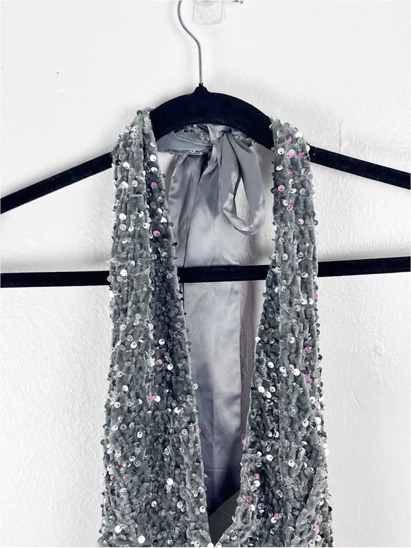 SELFIE LESLIE Gray Sequins Halter Top Low Back Mini Dress Medium Party Date Boho - Image 10