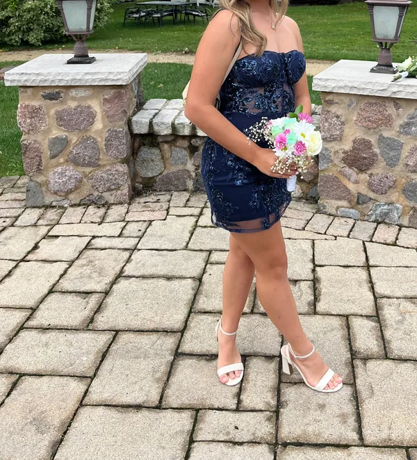 Lulus navy blue hoco dress - Image 4