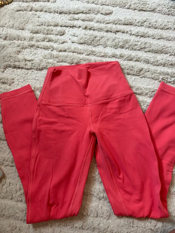 Raspberry Lululemon align 25” leggings  - Image 2