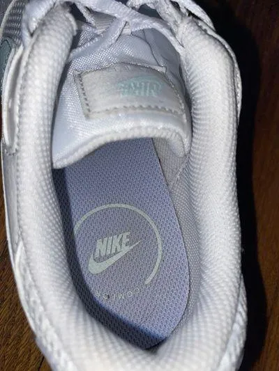 Nike Air Max 90 Sneakers - Image 4