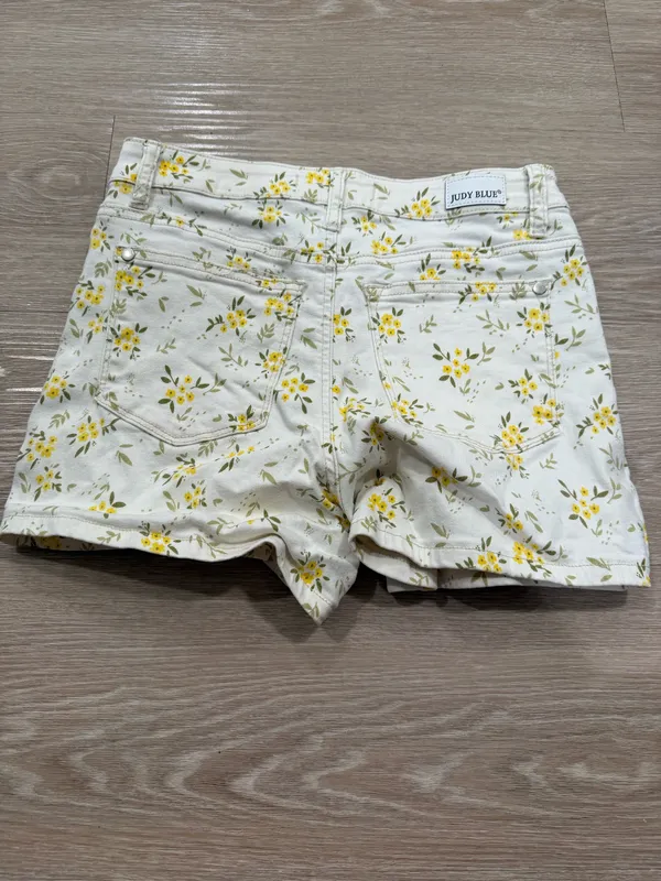 Judy Blue Mid Rise Floral Print Denim Shorts - Image 5