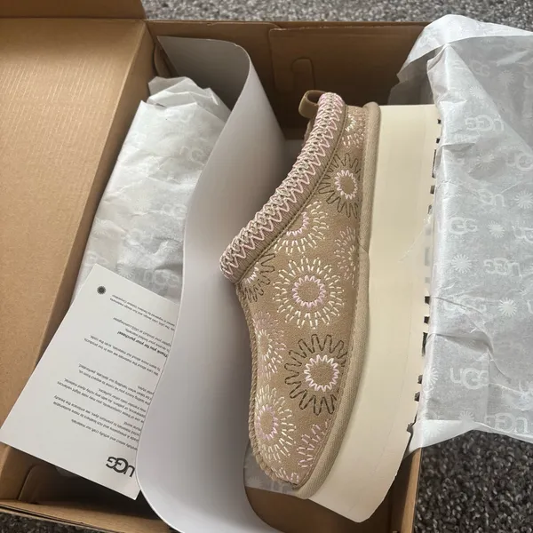 Ugg Pink Stitching Tazzman Slippers - Image 2