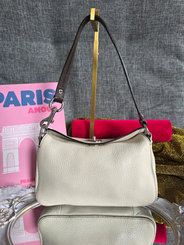 Coach 2005 Chelsea Turnlock Pebbled Y2k Shoulder Bag - Image 2