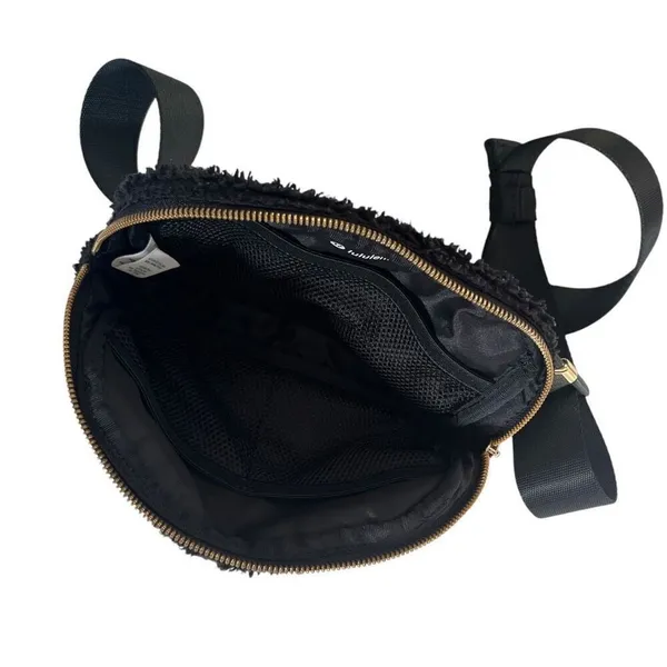 Lululemon Everywhere Belt‎ Bag 1L *Fleece - Image 7
