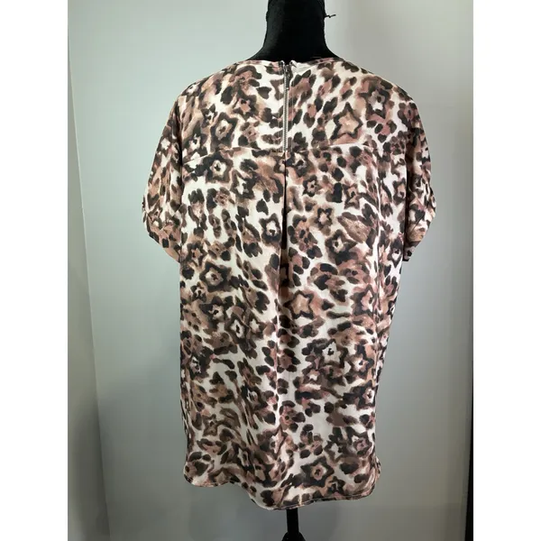 Maurices Womens Leopard Print Short‎ Sleeve Zipper Back Blouse Brown Size L - Image 2
