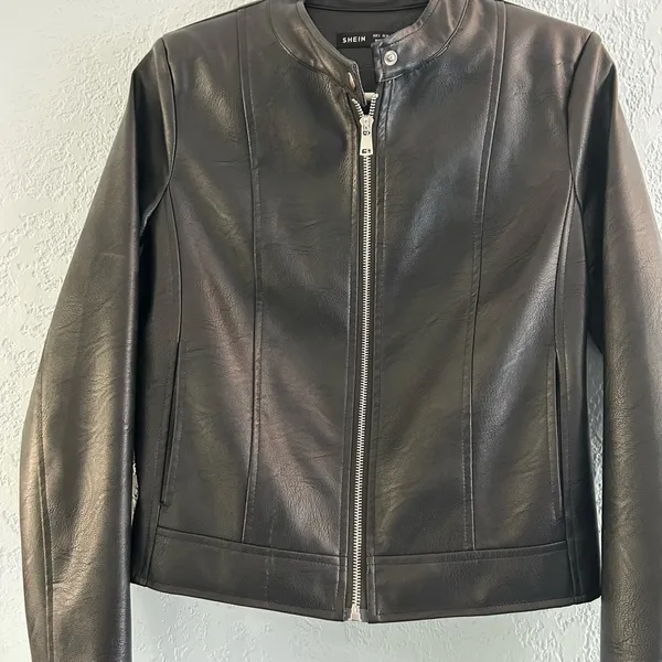SheIn Sleek Black Vegan Leather Jacket - Image 9