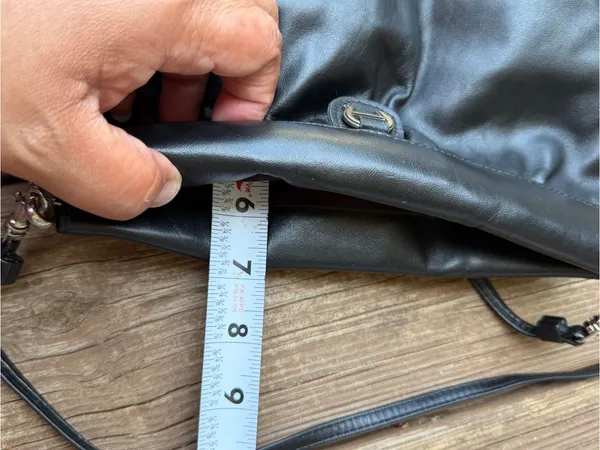 Vintage Etienne Aigner Black Leather Clutch Shoulder Bag Detachable Strap Purse - Image 12