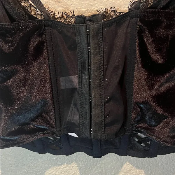 Victoria’s Secret Dream Angels Black Corset Bra Velvet Velour Small Black Goth - Image 8