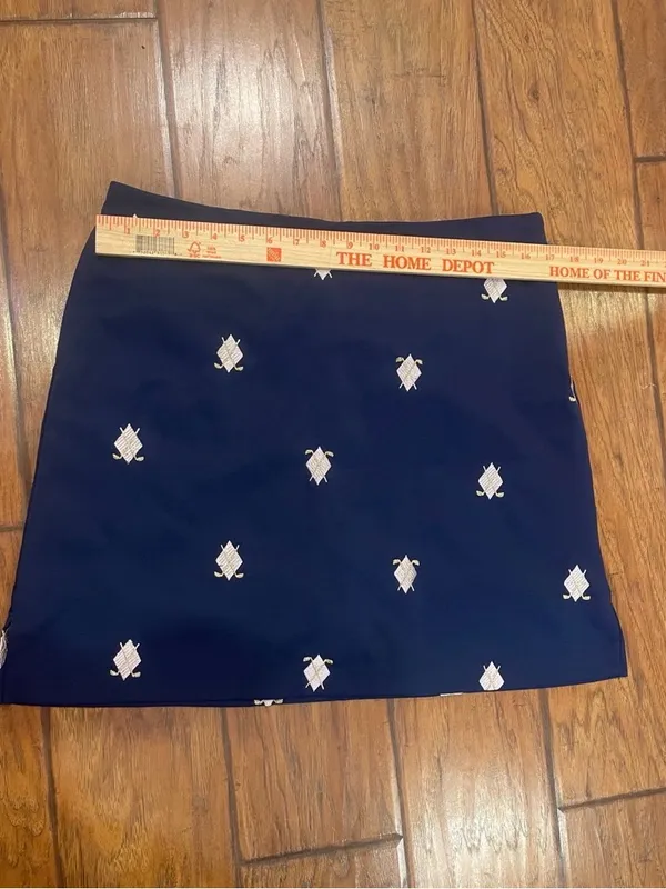 Coral Bay Navy blue Mini golf Skirt has shorts underneath size 10 embroidered - Image 8