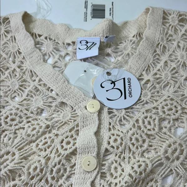 Cream Lace Crochet Blouse Size M - Image 2