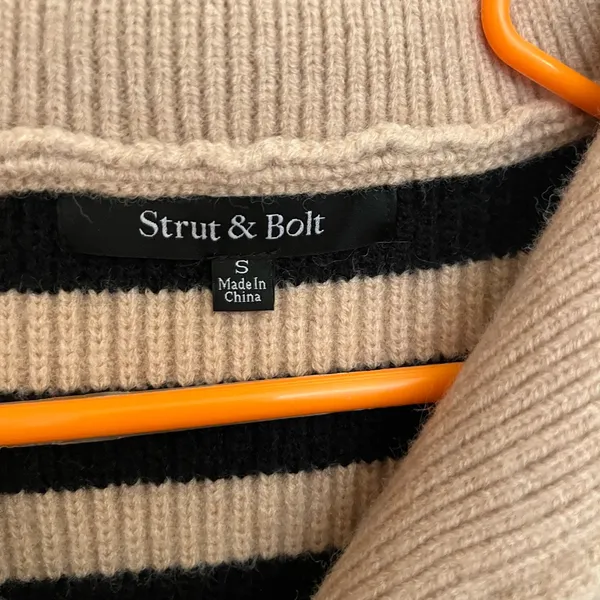 Strut & Bolt‎ 1/4 zip sweater Size S - Image 3